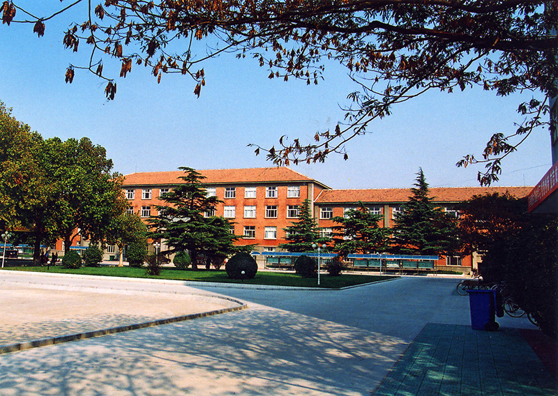 江苏师范大学